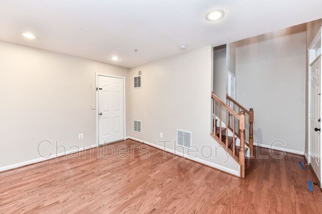 Building Photo - 3845 Eisenhower Ave