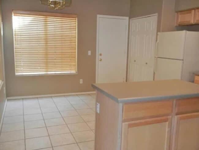 Building Photo - 6926 W Phelps Rd