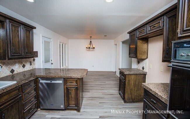 Building Photo - 5504 73rd St