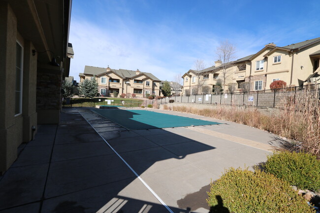 Building Photo - Upper level 2 bedroom condo near Peterson AFB