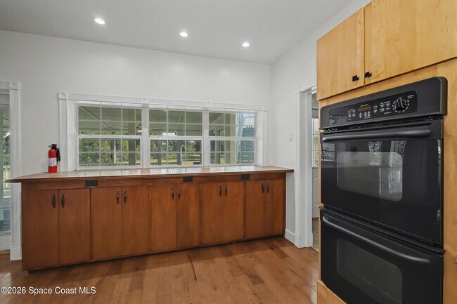 Building Photo - 4005 Jake Ave