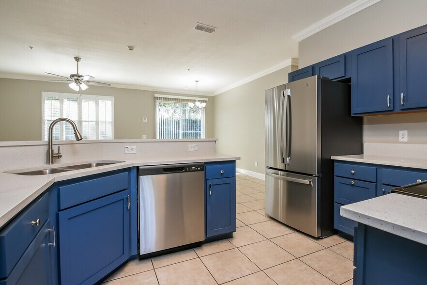 Building Photo - 1030 Trailside Ct