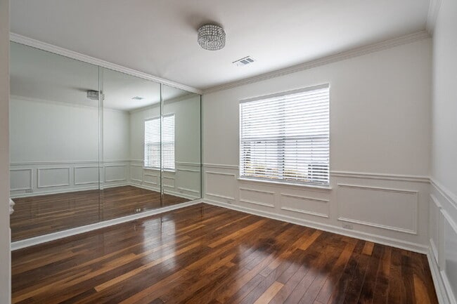 Building Photo - 1185 Arborhill Ln