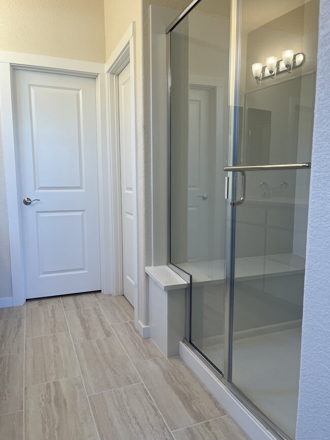 Building Photo - 1761 Lockwood Dr