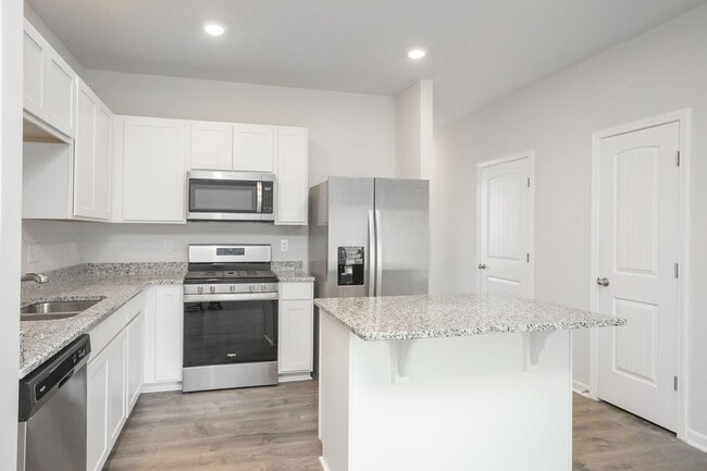 Building Photo - 2972 Mallard Dr
