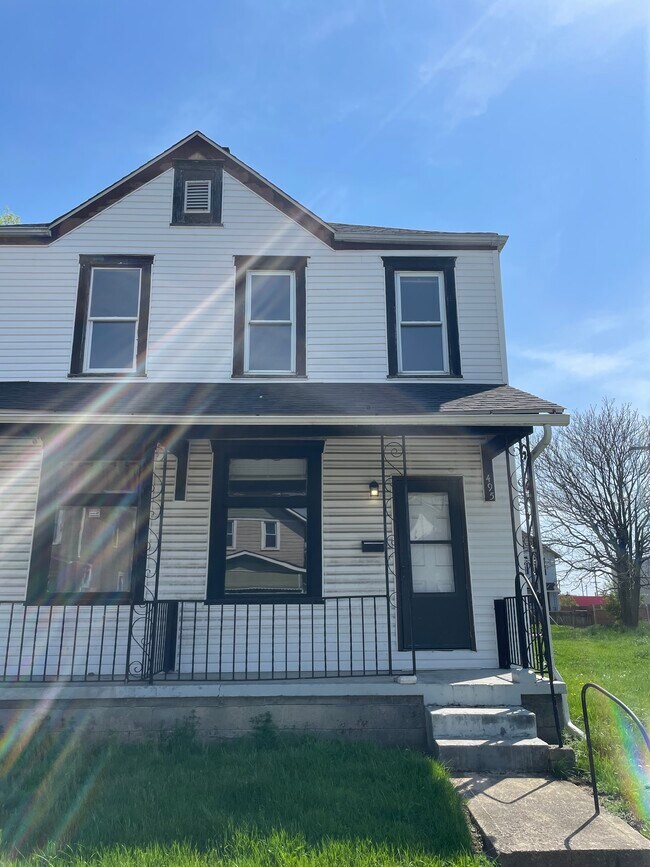 Primary Photo - 495 Frebis Ave