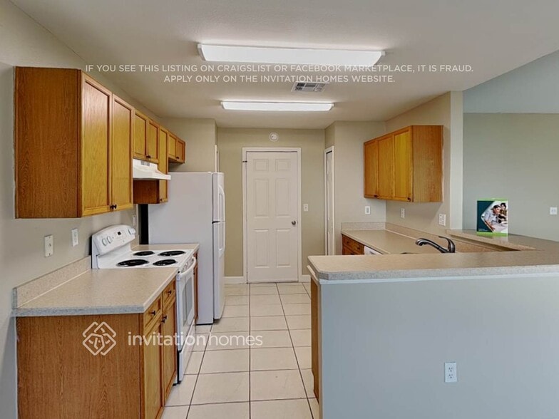 Building Photo - 530 Peace Dr