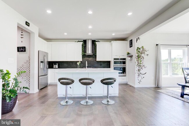 Building Photo - 41355 Tarragon Leaf Dr