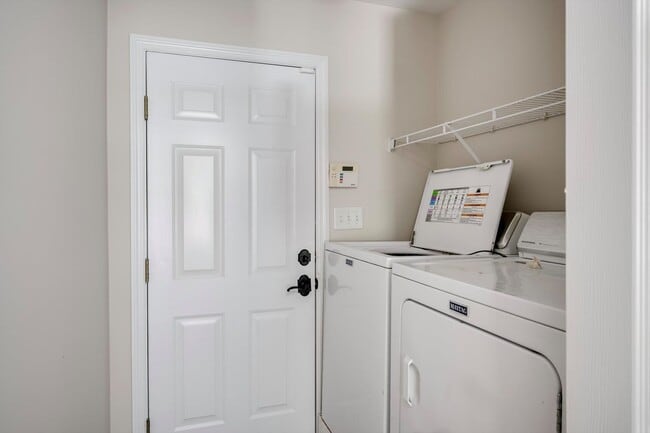 Building Photo - 3 bed/2 bath Brick Ranch in Grovetown, GA 30813