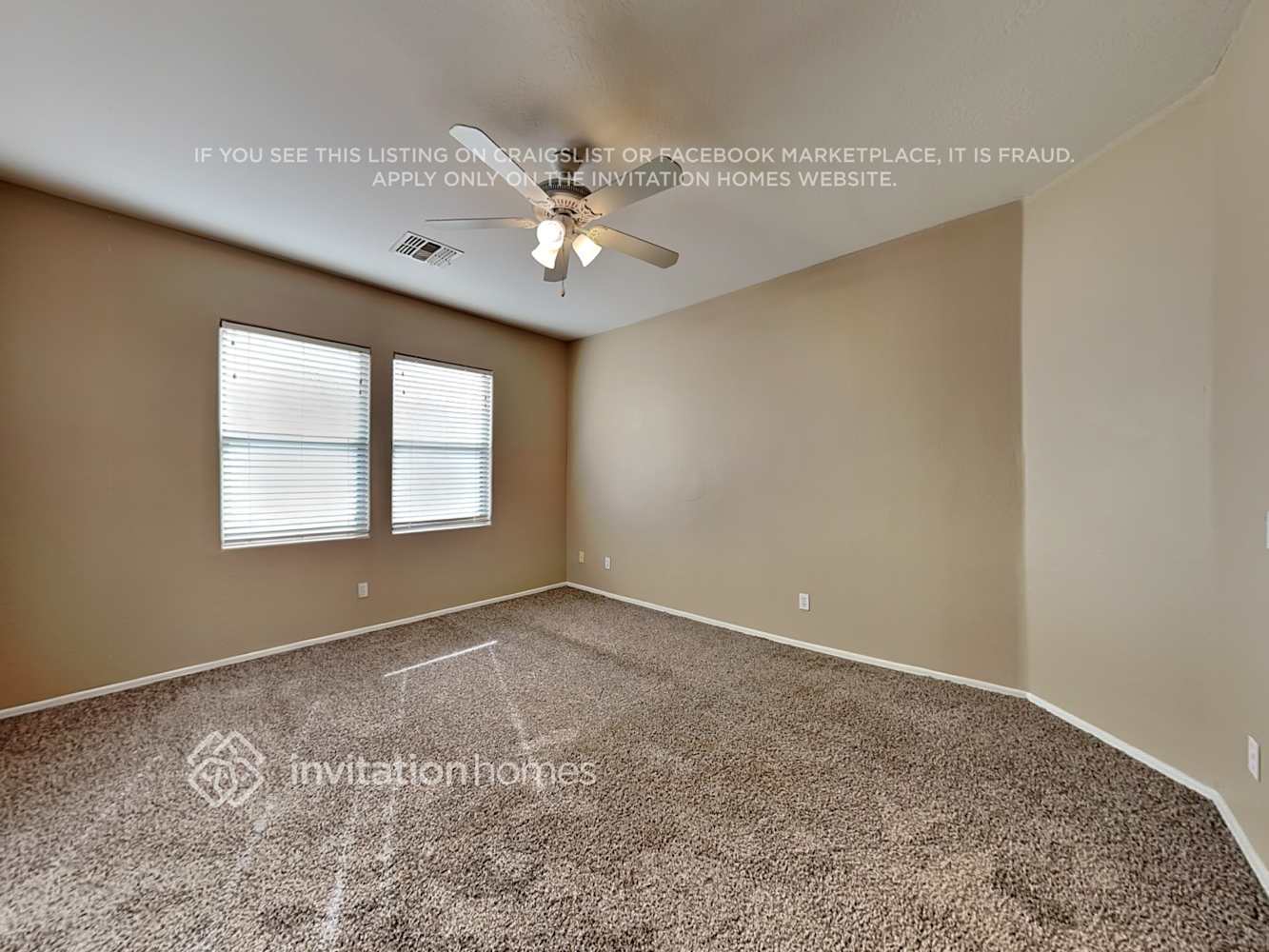 Building Photo - 3121 S 74th Dr