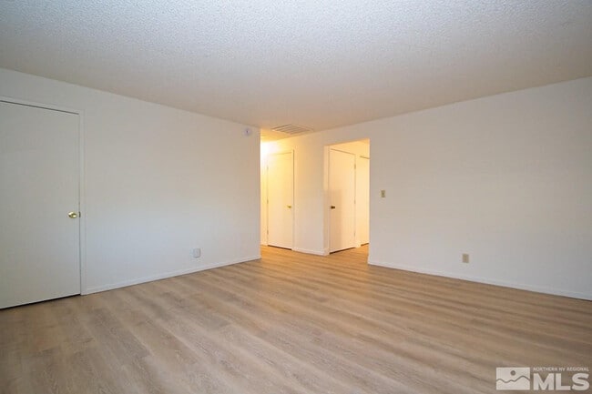 Building Photo - 1325 Carville Dr