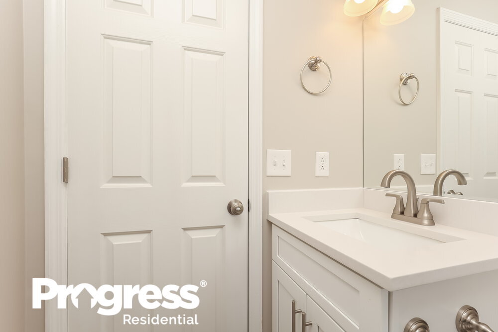 Building Photo - 3112 Chateau Valley Dr