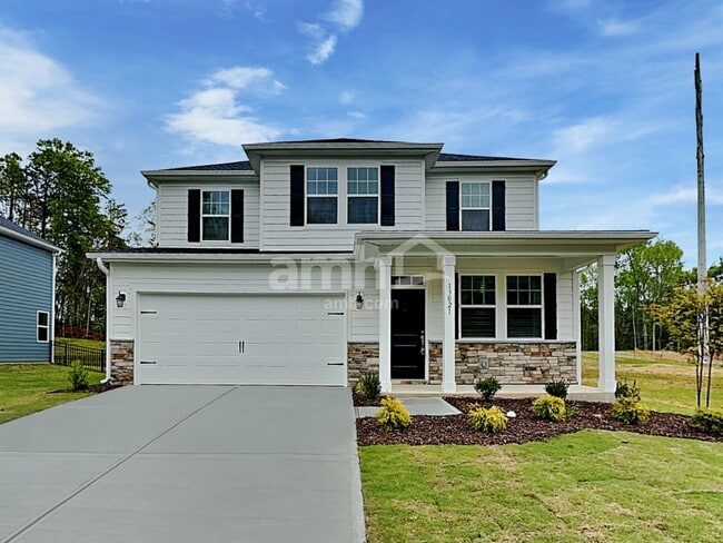 Building Photo - 13021 Redwind Dr