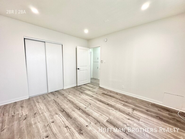 Building Photo - 14940 Magnolia Blvd