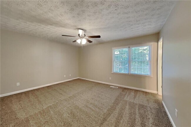 Building Photo - 291 N Briar Ridge