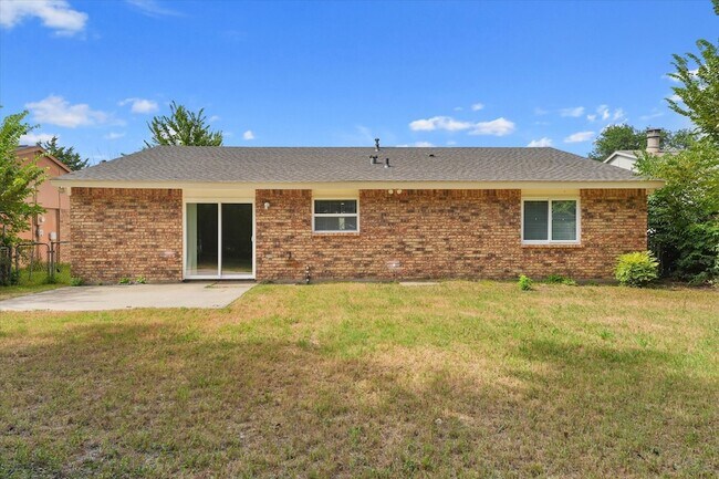 Building Photo - 1317 California Trail