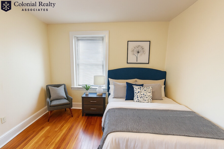 Building Photo - 73 Thatcher St