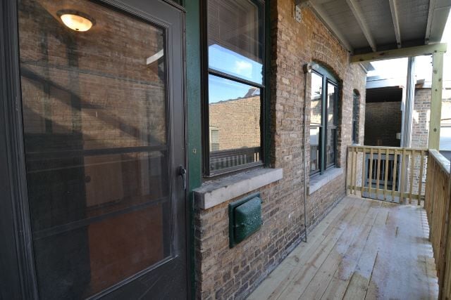 Building Photo - 4303 N Francisco Ave