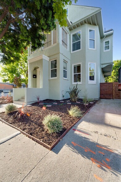 Building Photo - 1240 12th St