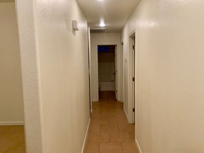 Building Photo - San Luis AZ Home with Large Fenced Lot - 4 Bedroom 2 Bath