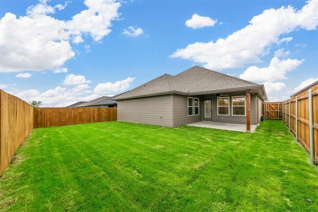 Building Photo - 1301 Brad Kellar Dr