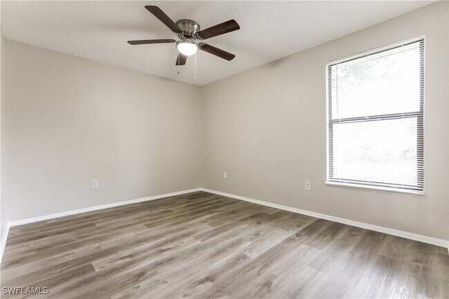 Building Photo - 20569 Tappan Zee Dr
