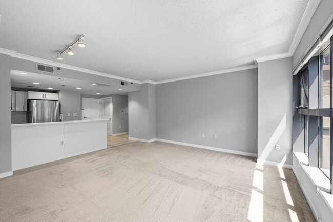 Building Photo - 777 7th St NW