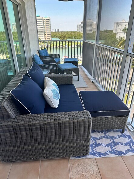 Building Photo - 1 Bluebill Ave