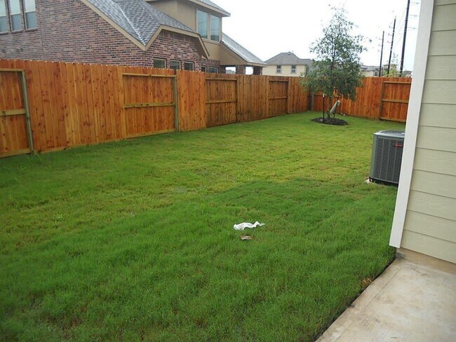 Building Photo - 12247 Stellano Ln