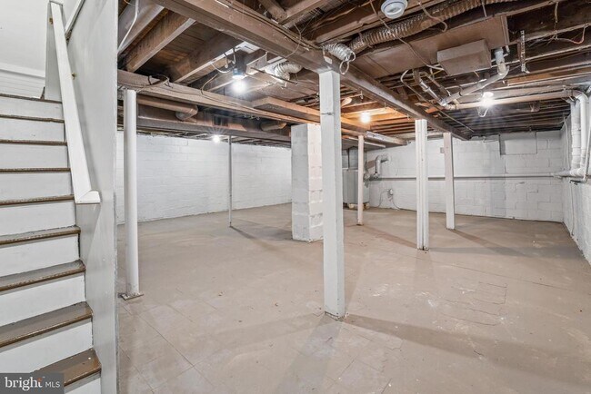 Building Photo - 695 Salem Quinton Rd