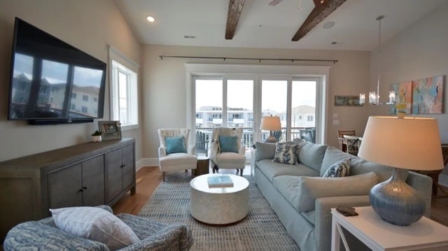 Building Photo - 18 Seagull St