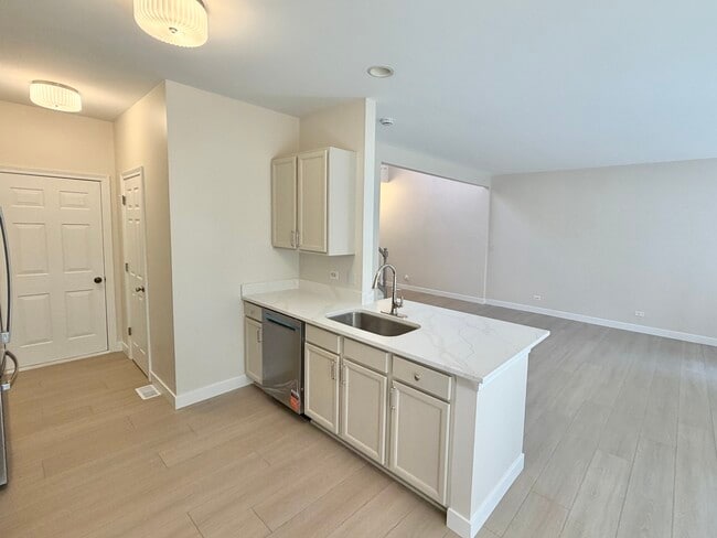 Building Photo - 25 Melrose Ct