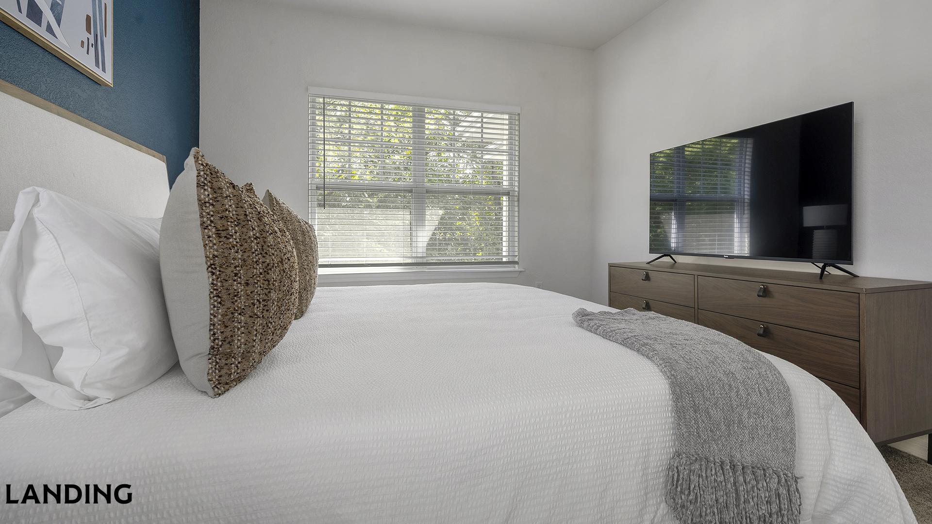 Building Photo - 655 W Mallard Creek Church Rd