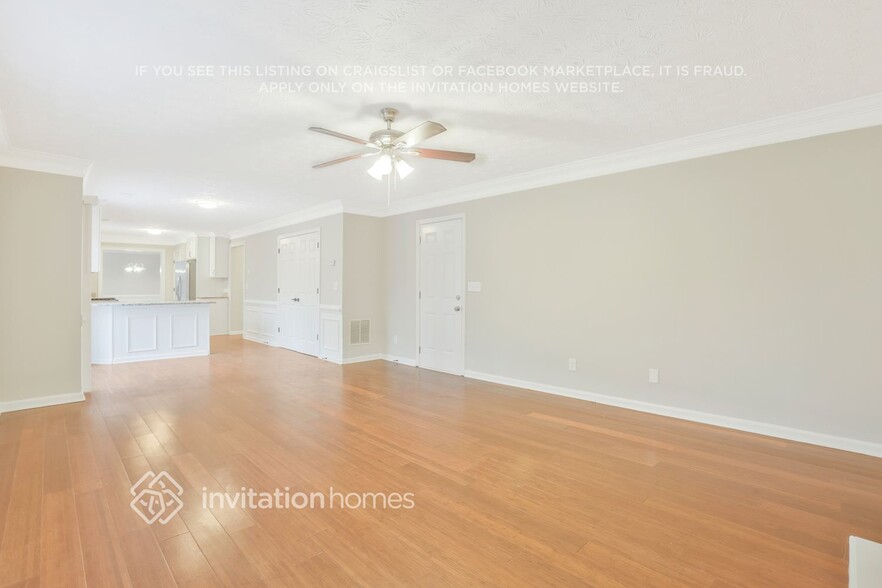 Building Photo - 2193 Johnson Creek Dr
