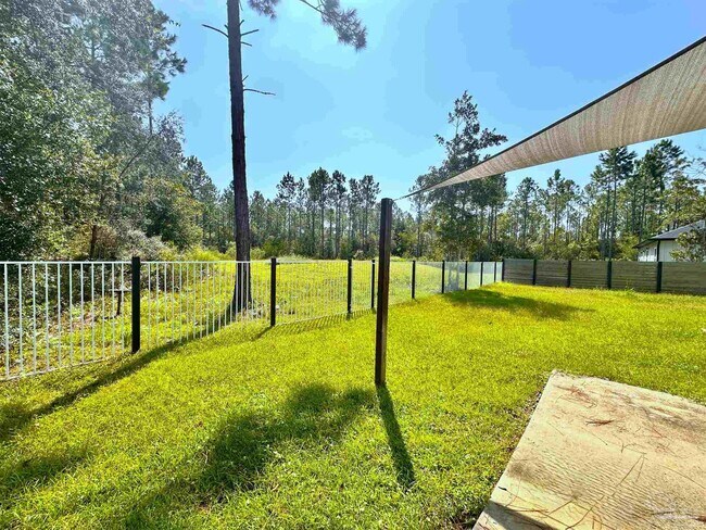 Building Photo - 726 Giese Ln