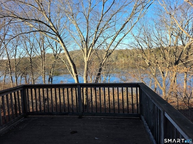 Building Photo - 148 Mathewson St