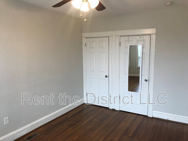 Building Photo - 1512 Trinidad Ave NE