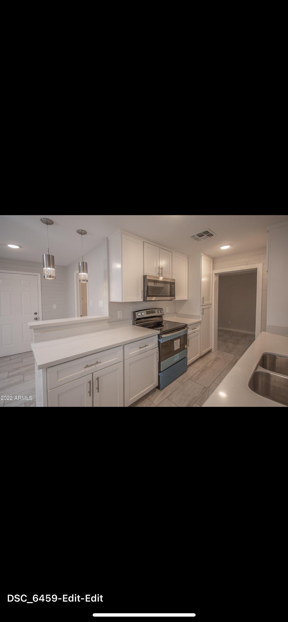Building Photo - 2921 W Highland Ave
