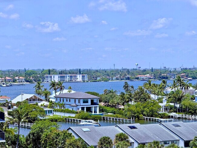 Building Photo - 3546 S Ocean Blvd