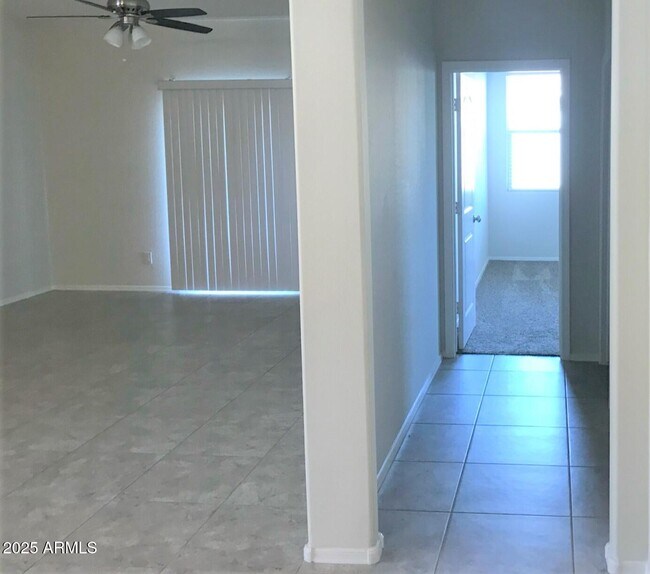 Building Photo - 17923 N Pietra Rd