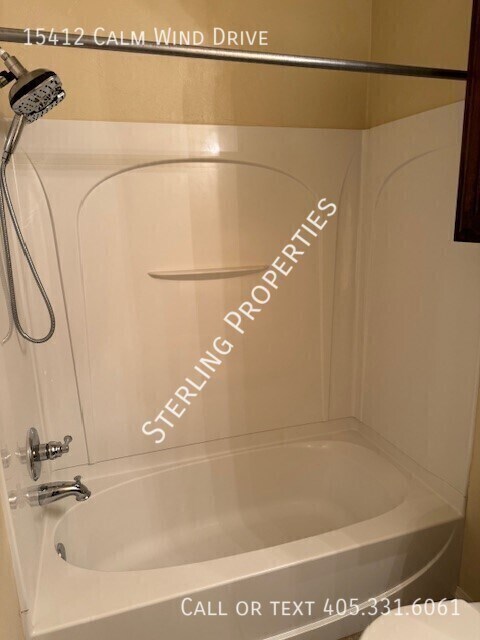 Building Photo - 15412 S Calm Wind Dr