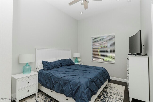 Building Photo - 5265 Messina St