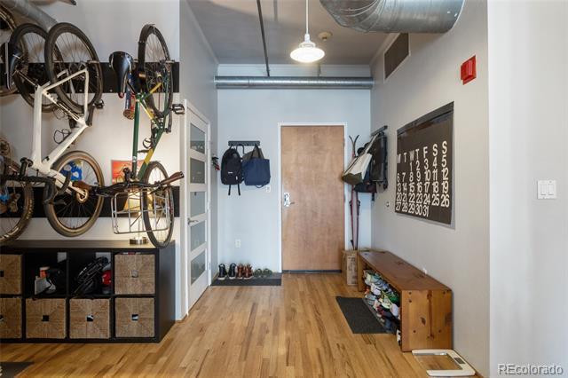 Building Photo - 1499 Blake St