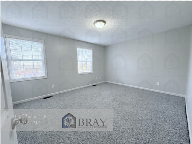 Building Photo - Charming 2-Bedroom Home on a Wooded Lot wi...