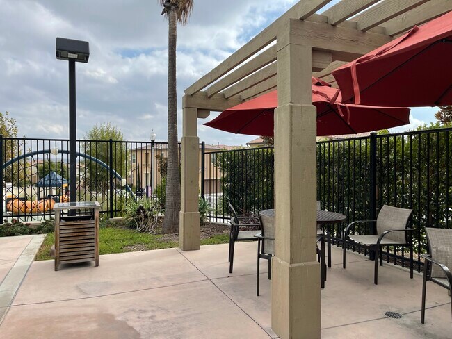 Building Photo - 2883 Villa Catalonia Ct