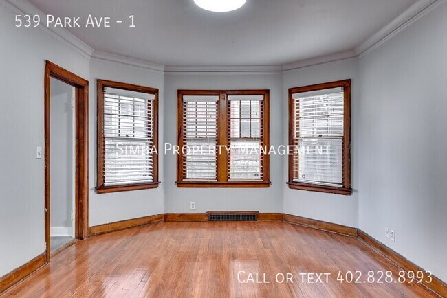 Building Photo - 539 Park Ave