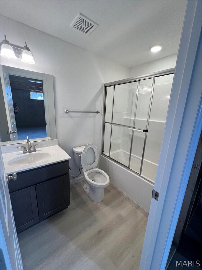 Building Photo - 160 Rivers Edge Dr