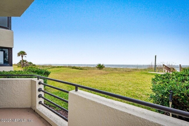 Building Photo - 739 Spinnakers Reach Dr