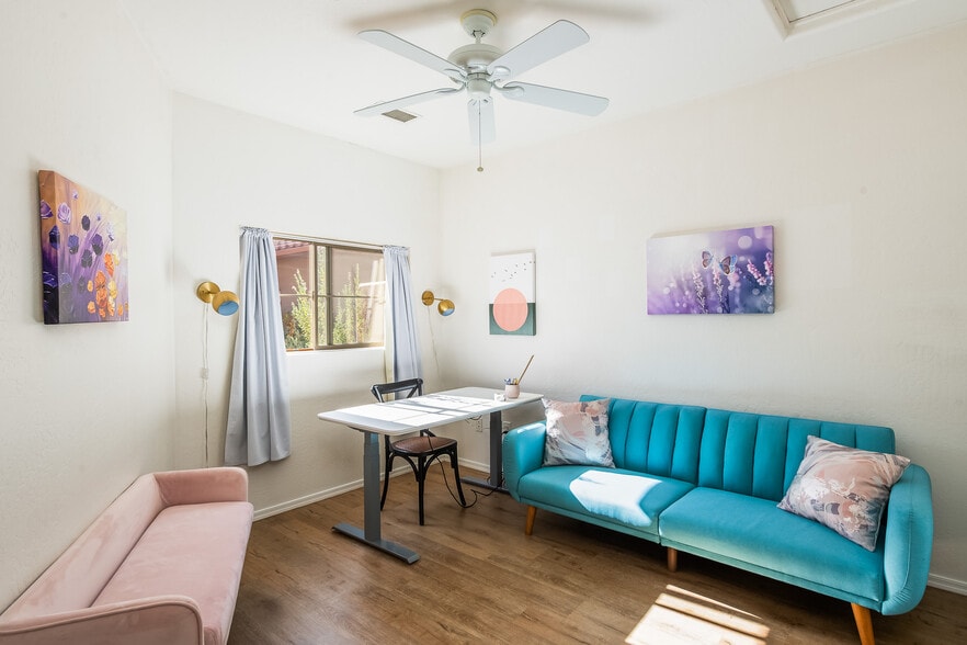 Bedroom 2 - 102 Pine Leaf Ln