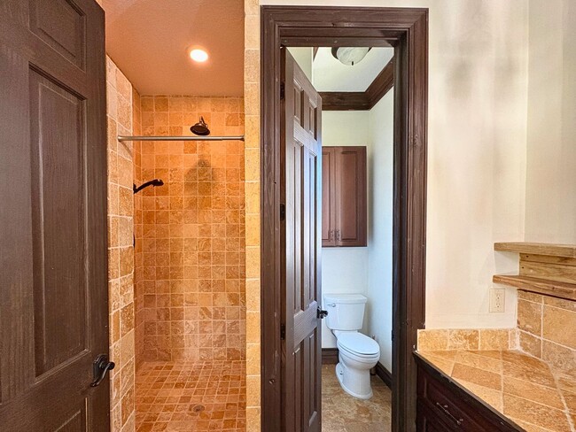 Building Photo - Mediterranean-Style Waterfront Home on Lake Tarpon- 3bed|2bath